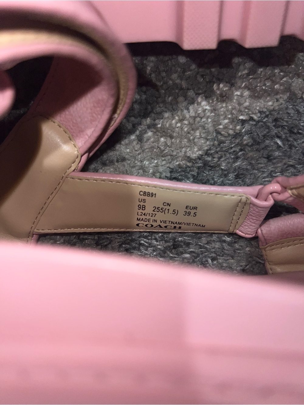 Coach women's "Sport Sandals" in powder pink signature coated canvas NWOT - Picture 4 of 4
